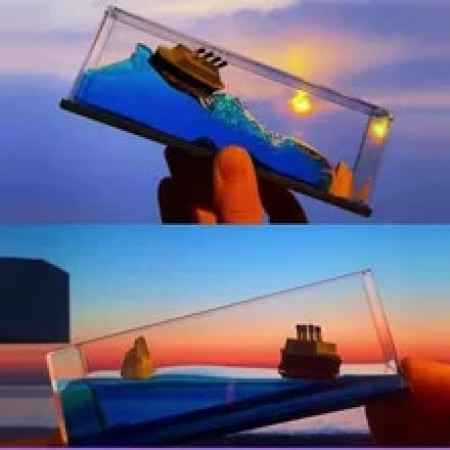 Cruise ship fluid drift in a bottle desk toy titanic liquid desk toy titanic liquid motion paper weight bottle