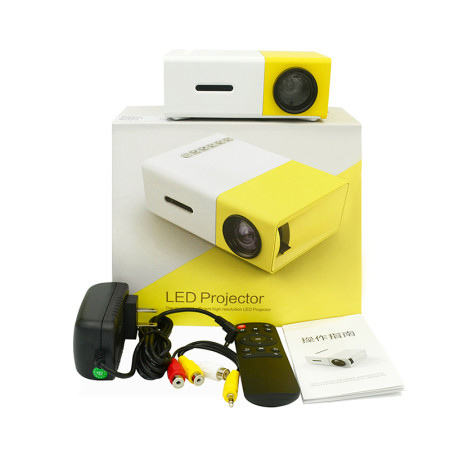 YG300 Yellow Mini LCD Projector 400-600 Lumens 320 X 240 Pixels HD Video 3.5mm Audio Interface Home Projector Media Player